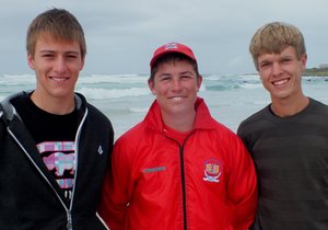 Twee drenkelinge gered